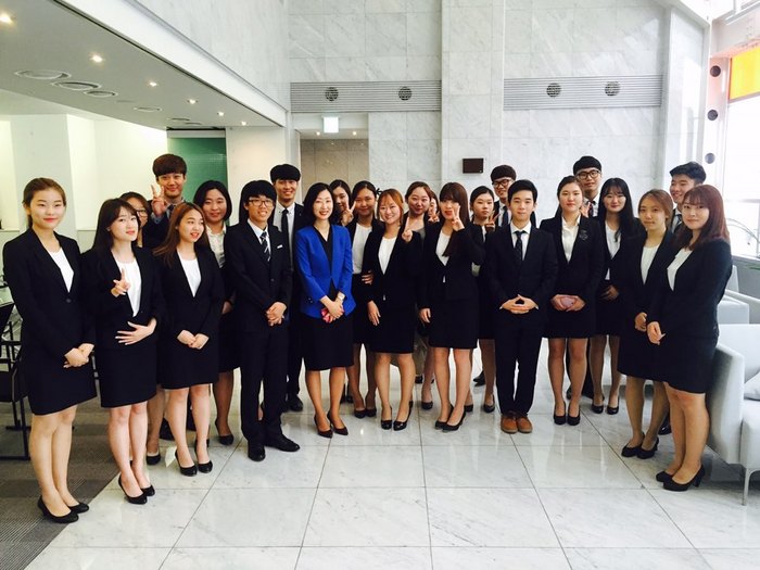 Customer Satisfaction(Special lecture) - lecturer Son Ji Won 08. 12. 2015